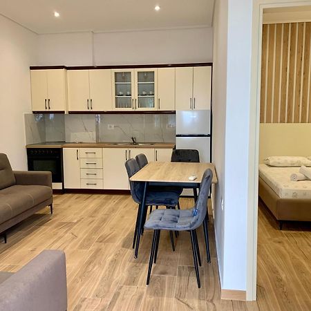 Duka Apts Sarande Luaran gambar