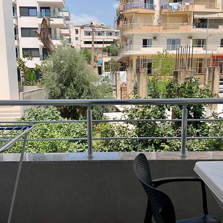 Duka Apts Sarande Luaran gambar