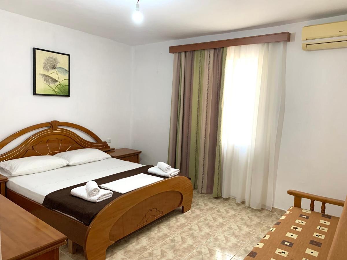 Duka Apts Sarande Luaran gambar