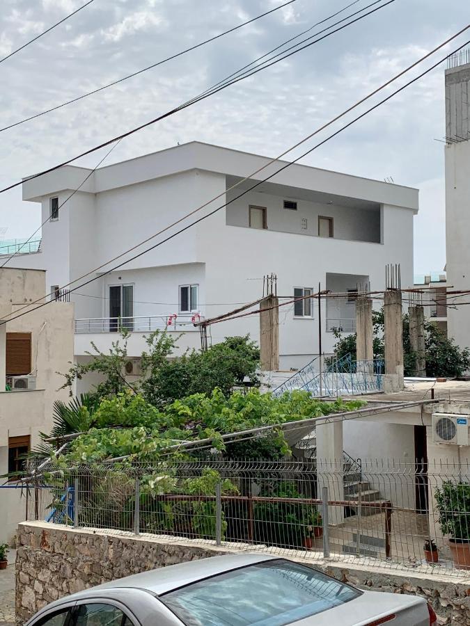Duka Apts Sarande Luaran gambar