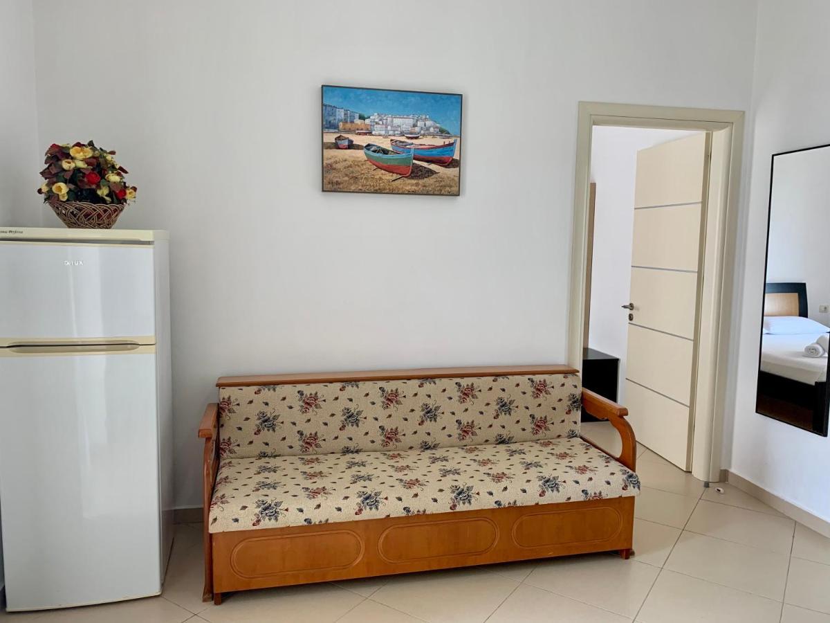 Duka Apts Sarande Luaran gambar