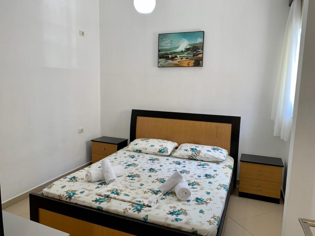 Duka Apts Sarande Luaran gambar
