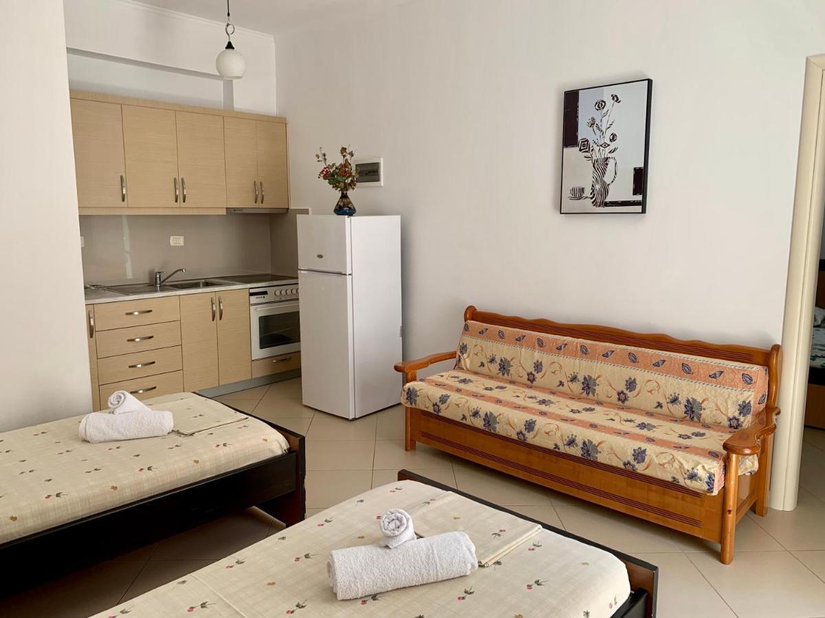 Duka Apts Sarande Luaran gambar